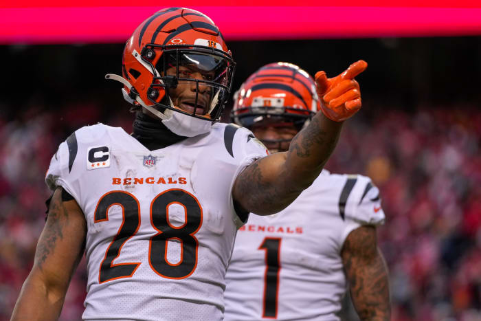 RB Joe Mixon: Traded to Houston Texans (previous team: Cincinnati Bengals)
